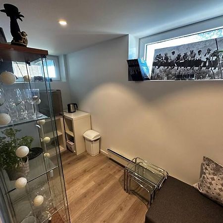Basement Apartment With Parking Alesund Bagian luar foto